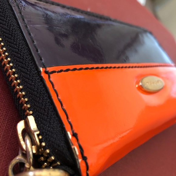 Tahari orange and blue small zippered wallet travel passport - Picture 6 of 16